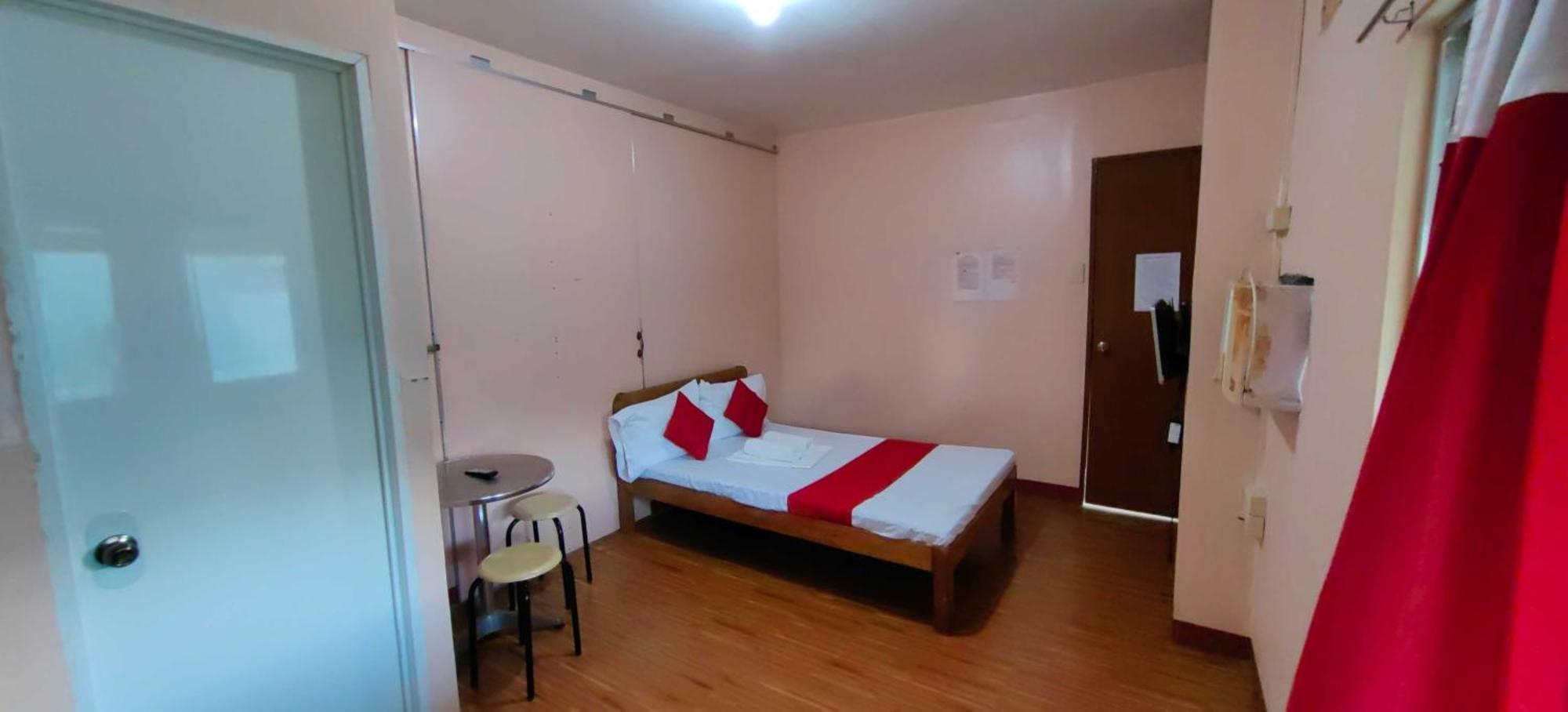 Oyo 1038 William Hearts Pension Puerto Princesa Εξωτερικό φωτογραφία
