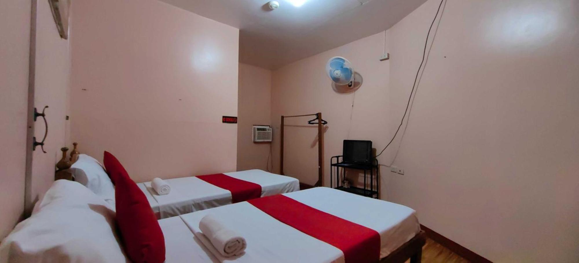 Oyo 1038 William Hearts Pension Puerto Princesa Εξωτερικό φωτογραφία