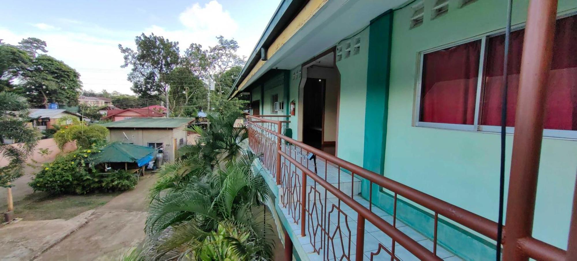 Oyo 1038 William Hearts Pension Puerto Princesa Εξωτερικό φωτογραφία